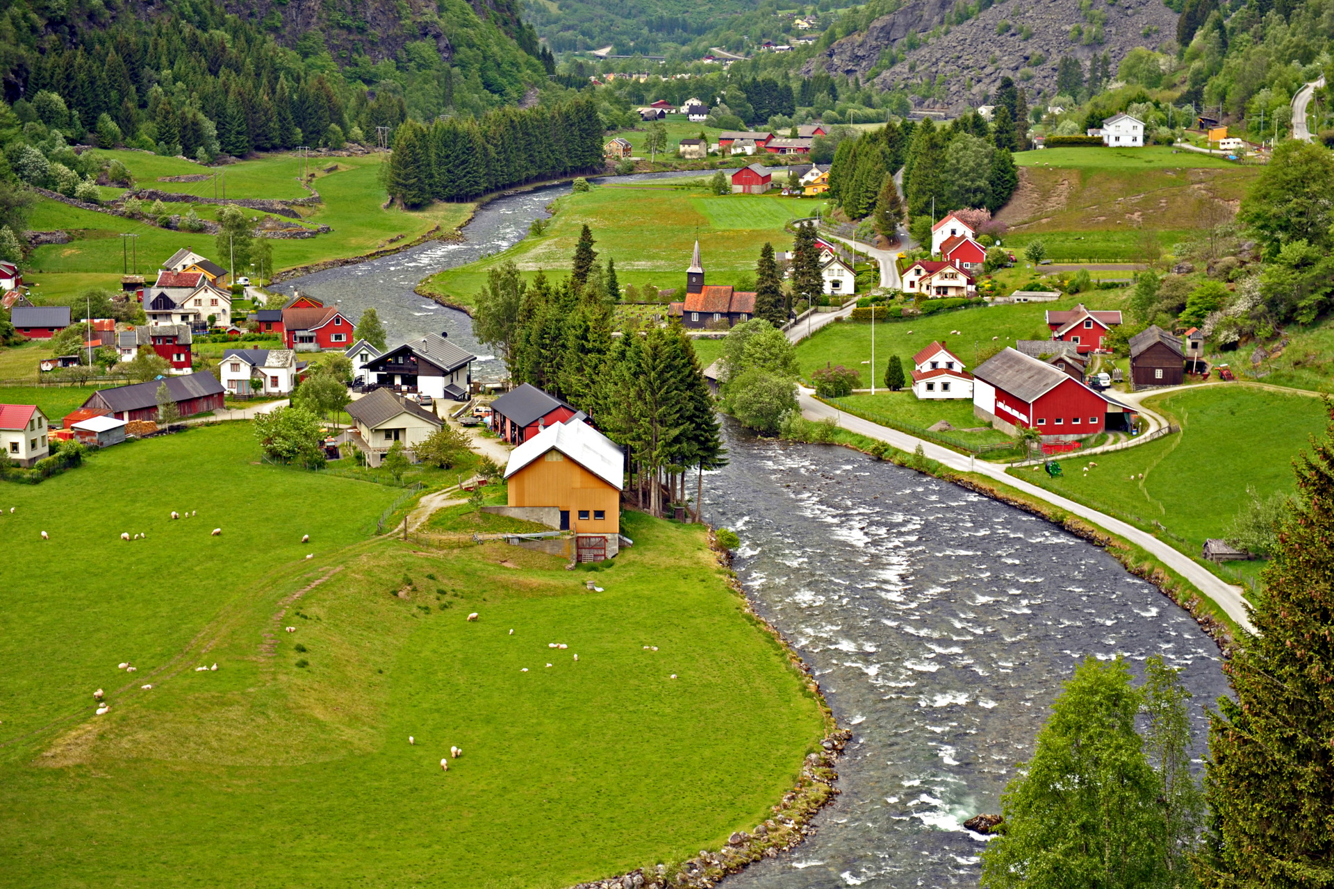The spectacular Flam Valley